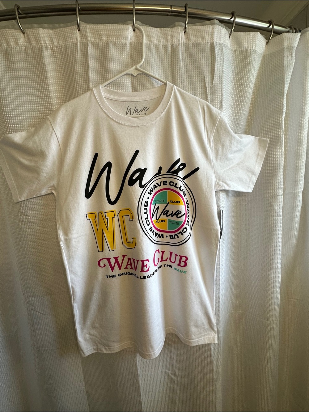 NWOT Wave Club Graphic Short Sleeve Tee